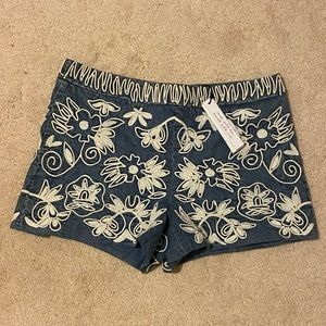 Embroidered Alice + Olivia shorts NWT